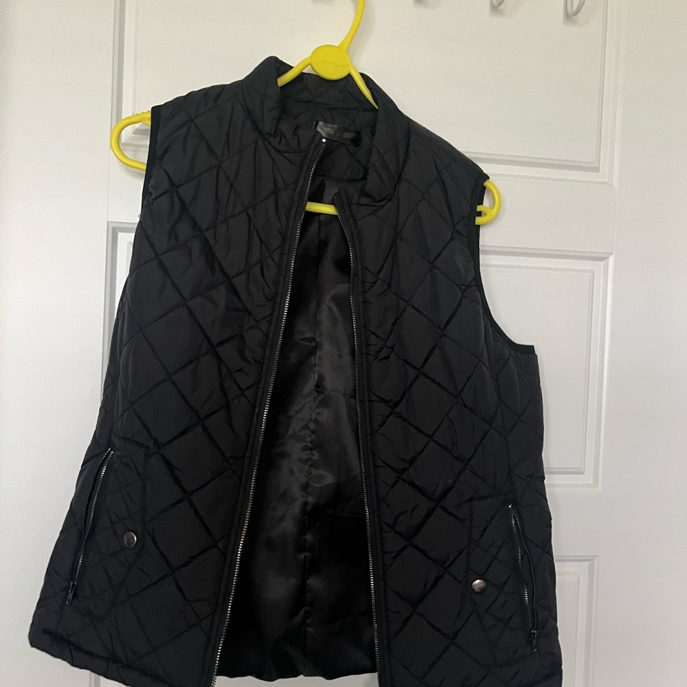 Elegant Black Quilted Women's Vest
